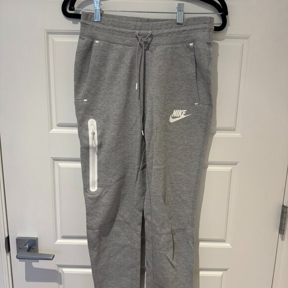 Nike Sweatpants - Picture 1 of 4